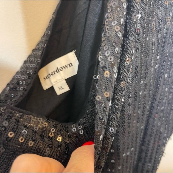 NWT SUPERDOWN Remi One Shoulder Bodysuit Sequins by Revolve. - Picture 8 of 8